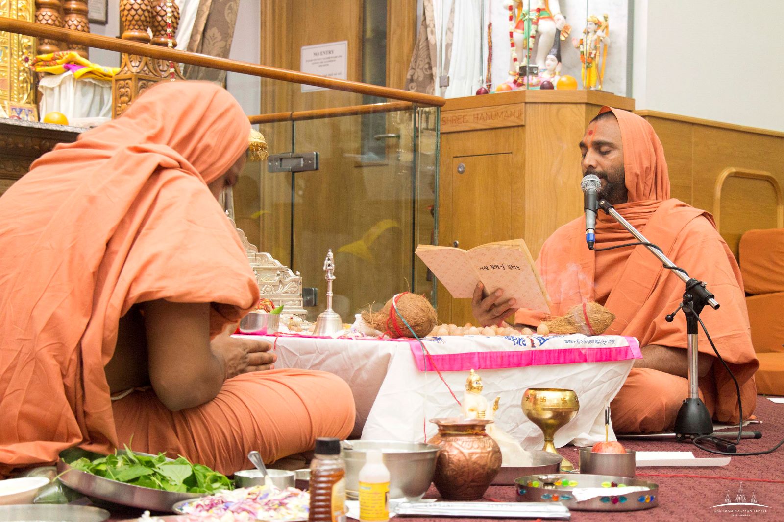 ©1987-2017 SKS Swaminarayan Temple East London